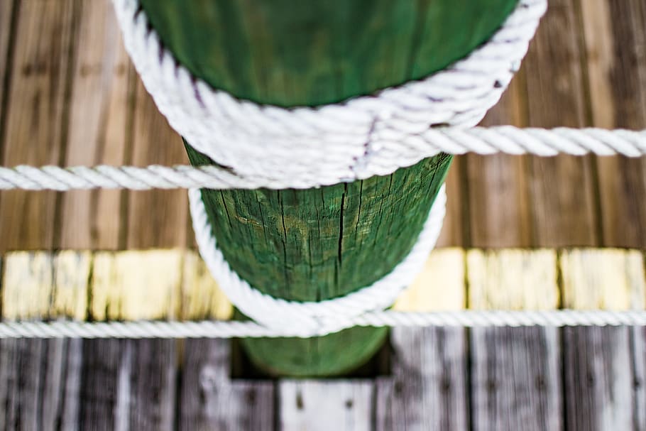 nautical, rope, post, dock, wood, closeup, marine, lake, tied up HD wallpaper