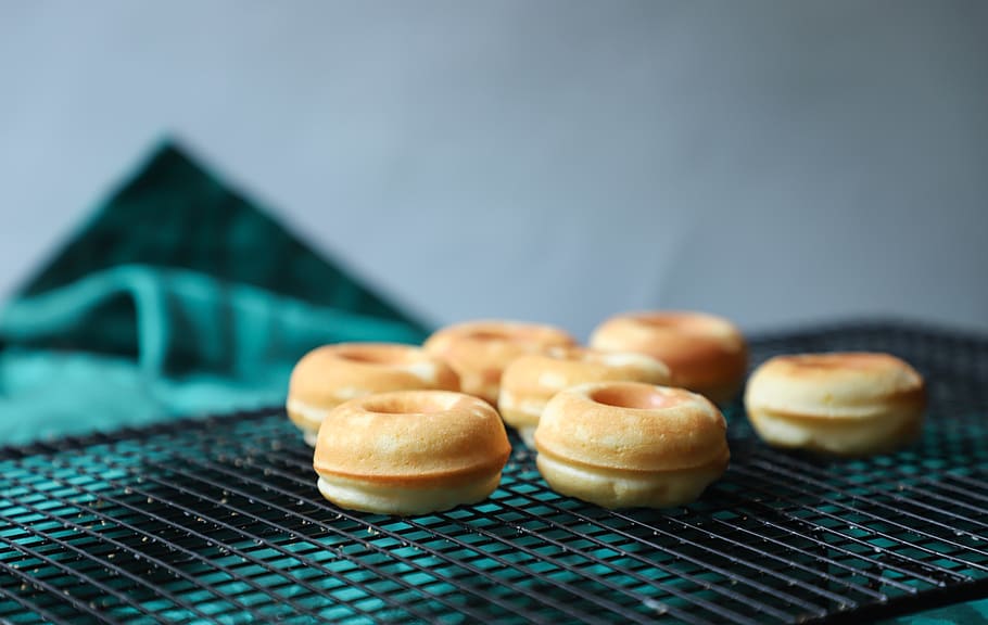 Baked Macaroons on Black Grill, delicious, donuts, indoors, stacks HD wallpaper