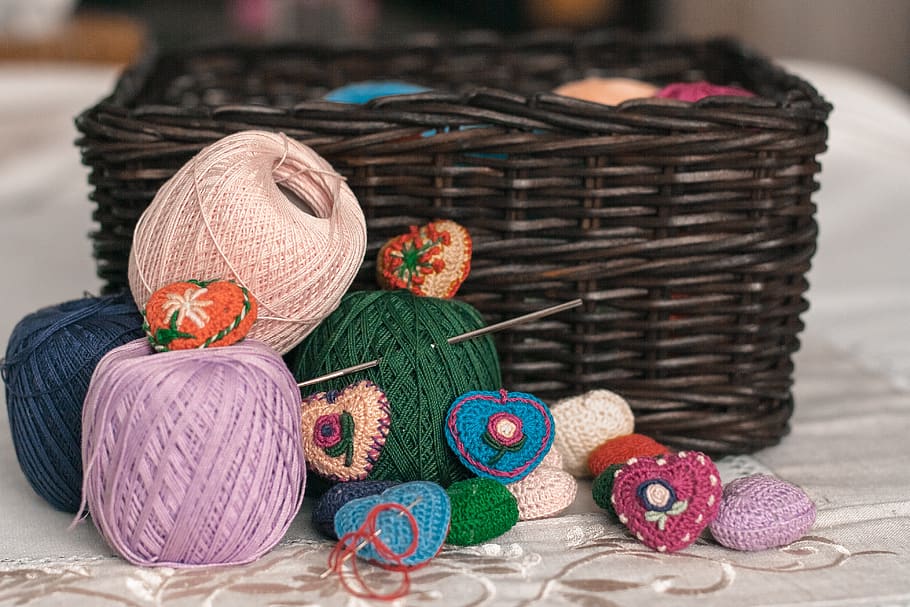 valentine, hearts, needlework, knitting, souvenir, keychain HD wallpaper