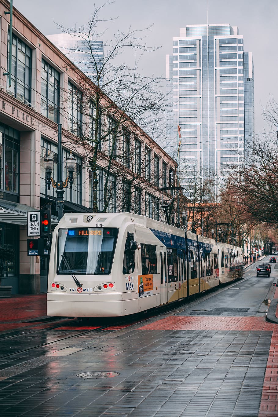 white cable train at daytime, architecture, building exterior HD wallpaper