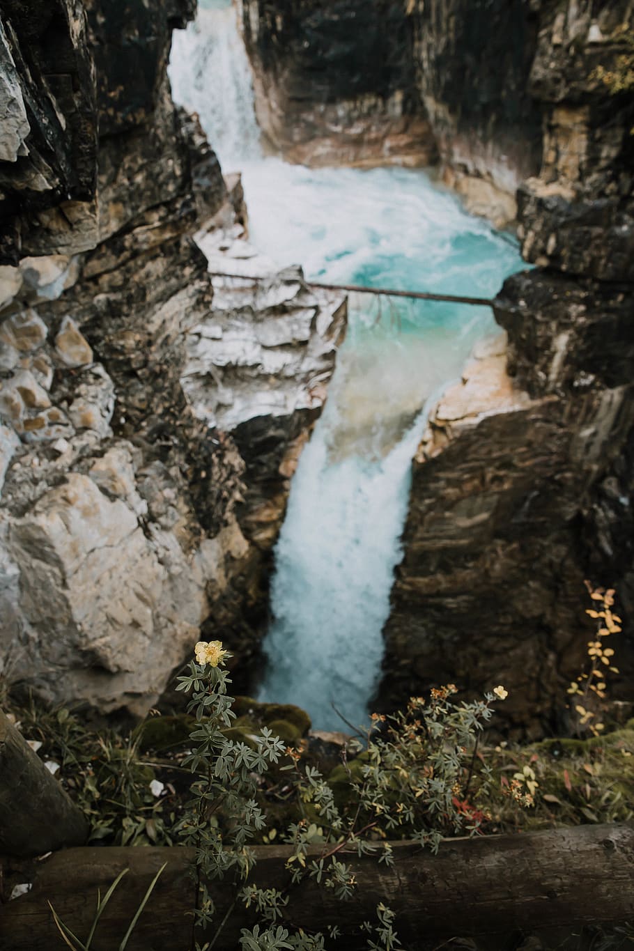 waterfall in between rock formations, nature, no people, day HD wallpaper