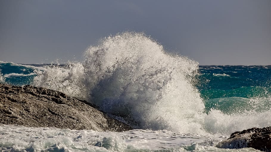 wave, crashing, coast, sea, spray, foam, wind, windy, seascape HD wallpaper
