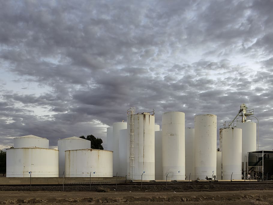 white tanks, cloud - sky, built structure, building exterior HD wallpaper