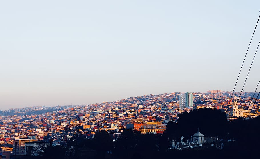 chile-valparaiso-hills-city.jpg