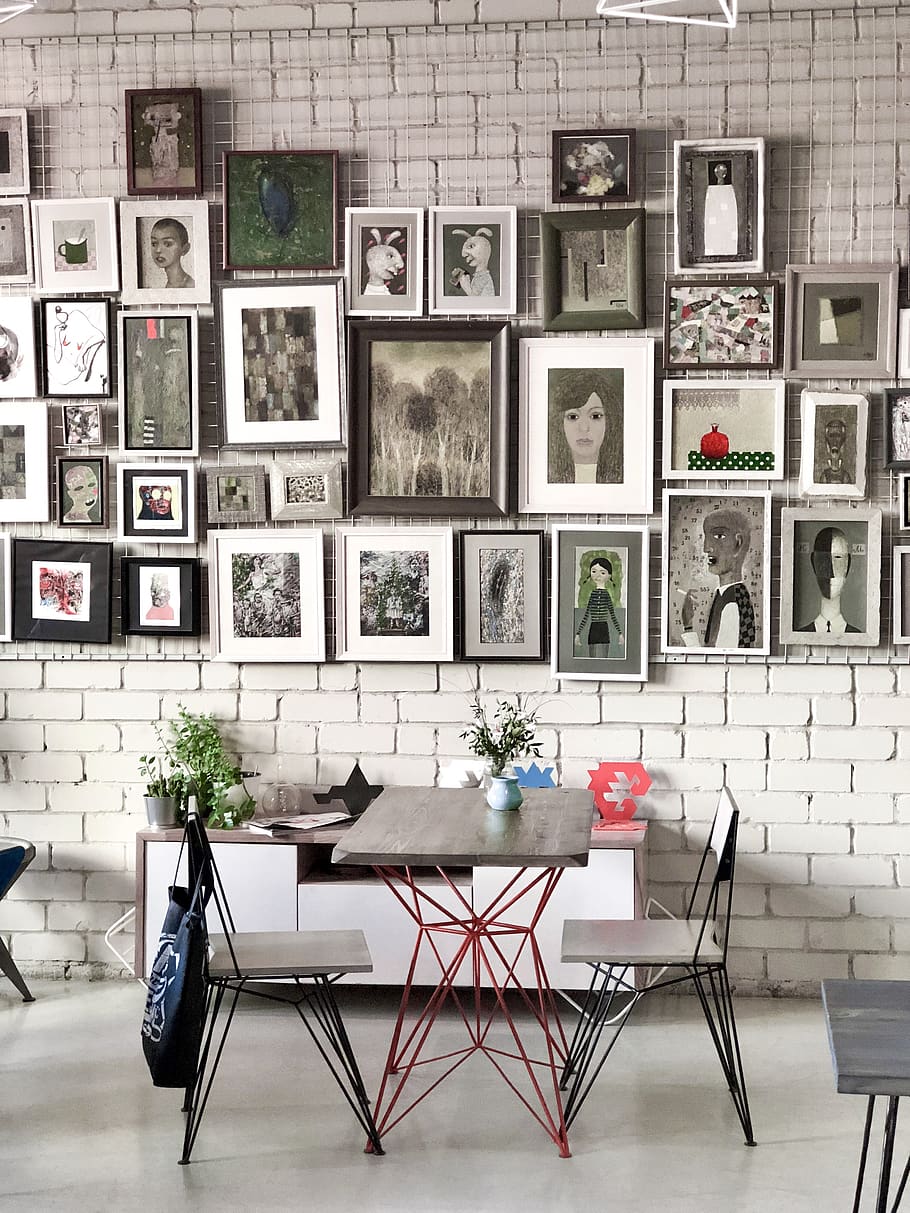 Portrait Display, brick wall, chairs, design, floor, frames, furnitures HD wallpaper