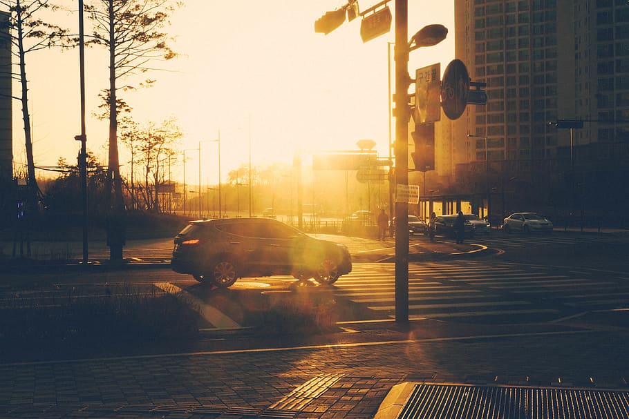 street, road, intersection, sunset, city, urban, suv, traffic lights HD wallpaper