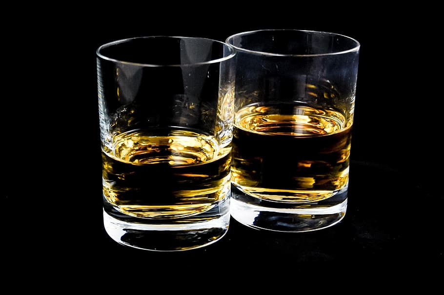 Two Clear Rock Glasses, alcohol, brandy, drinking glasses, drinks HD wallpaper