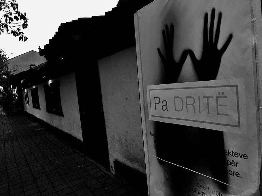 text, communication, architecture, sign, western script, built structure HD wallpaper