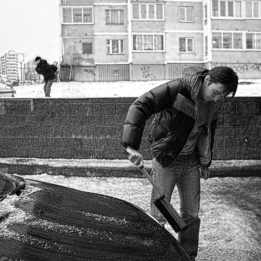 Ildar, morning, scene, sweeping, snow, car, man, activity, winter HD wallpaper