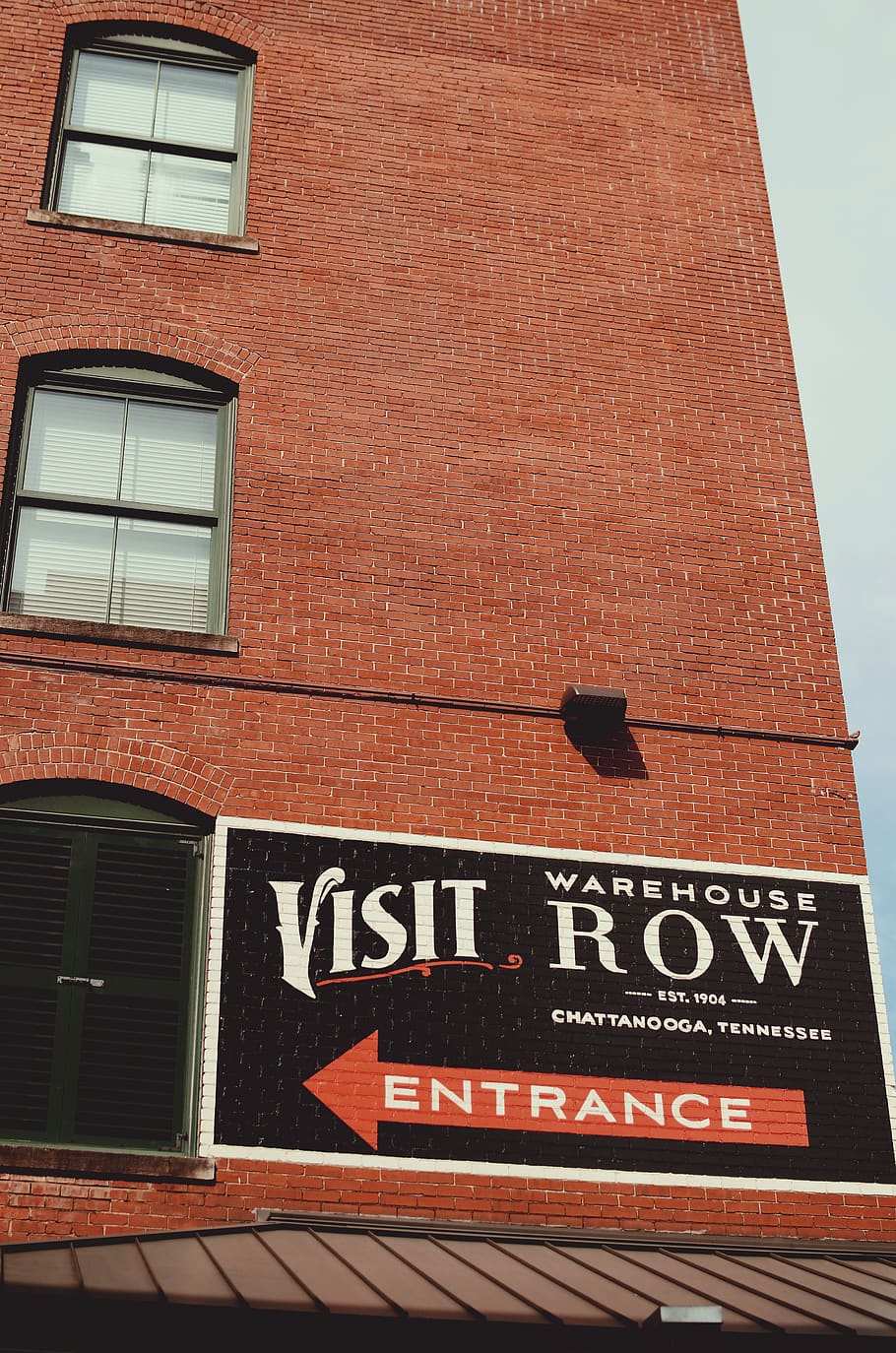 Visit Row signage, architecture, text, built structure, building exterior HD wallpaper