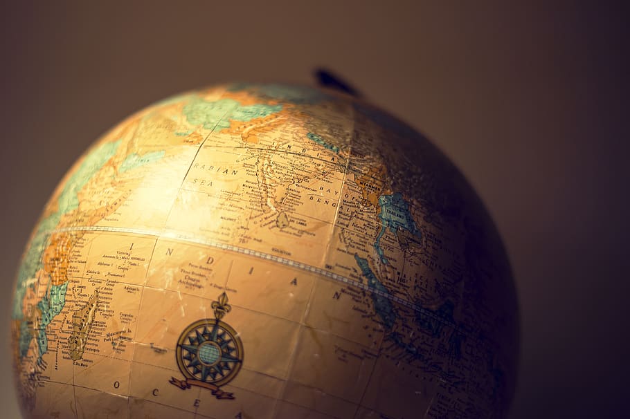 brown and blue desk globe, globe - man made object, sphere, planet earth HD wallpaper