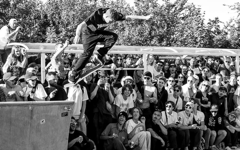 Grayscale Photography of Man Doing Ollie, action, audience, black and white HD wallpaper