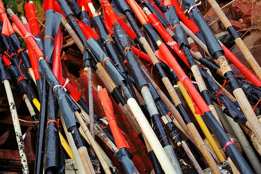 symbol, arrow, weaponry, oars, metropolis, urban, city, building HD wallpaper