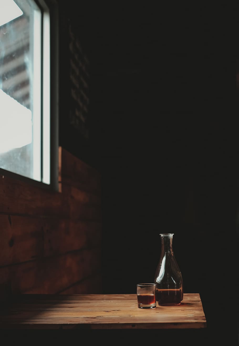 clear glass bottle on table, home decor, drink, beverage, alcohol HD wallpaper