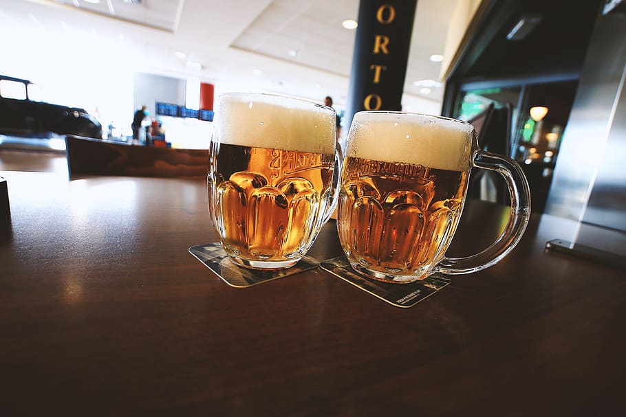 Two glasses of beer on a wooden table, food and drink, refreshment HD wallpaper