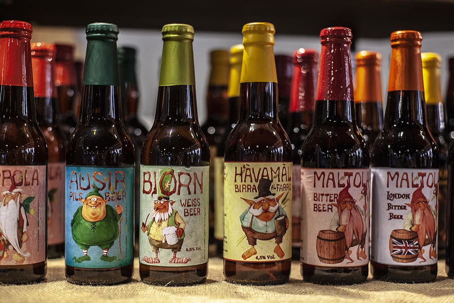 Assorted beer, alcohol, alcohol bottles, alcoholic beverage, bar HD wallpaper