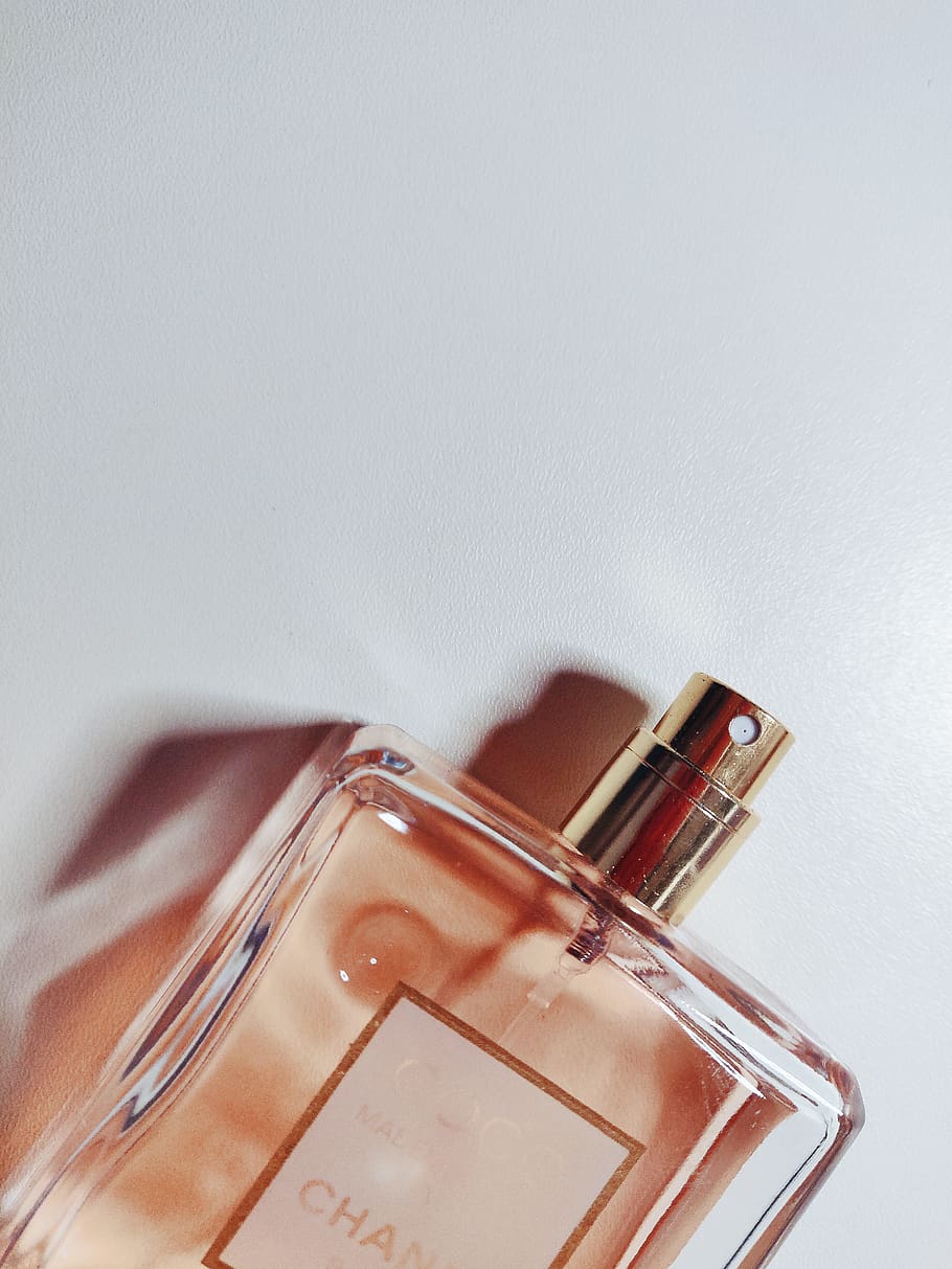 Hd Wallpaper Close Up Photo Of Perfume Bottle Container Fragrant Liquid Wallpaper Flare