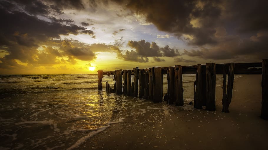 Brown Wooden Dock Overlooking Sunset, beach, clouds, dusk, evening HD wallpaper