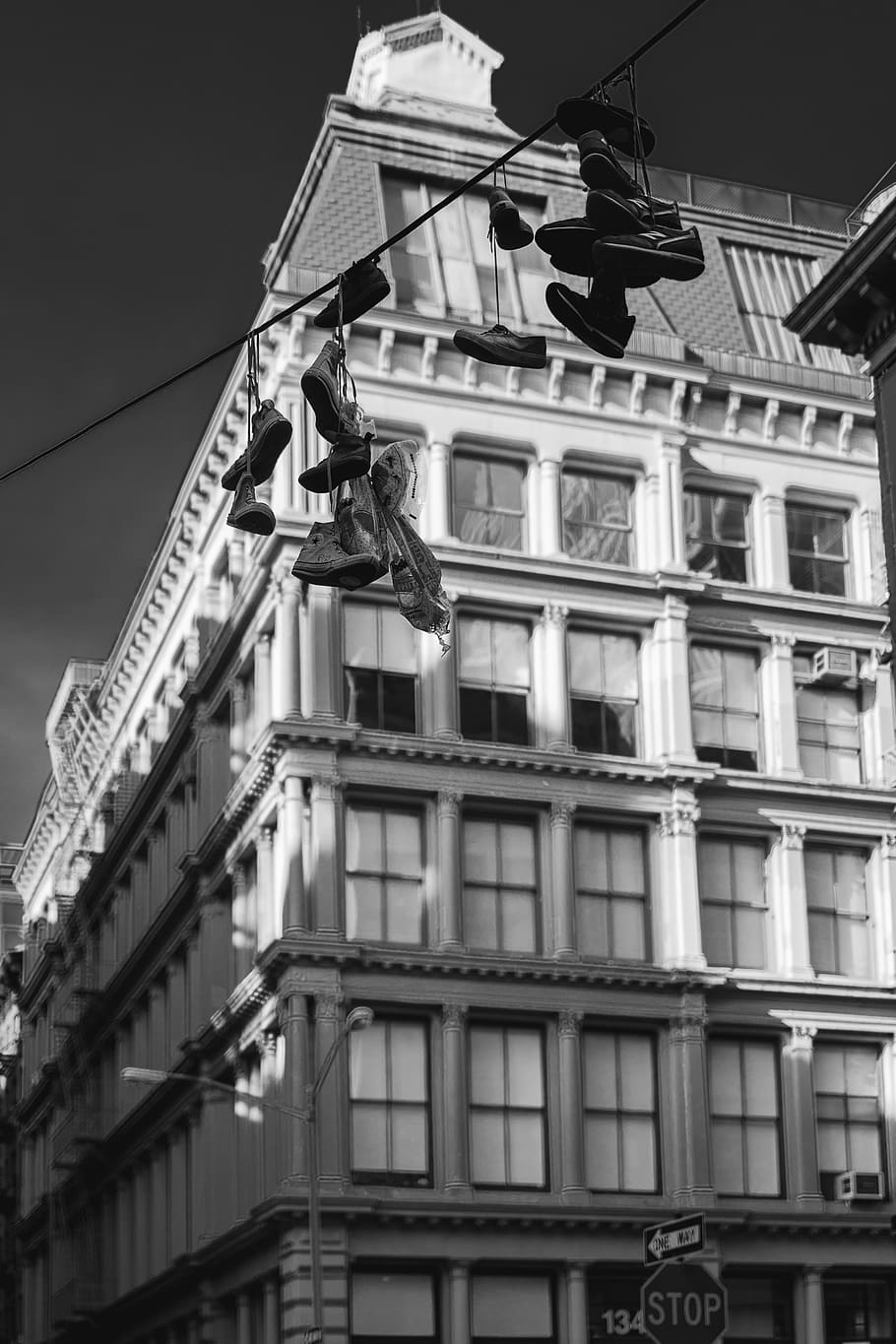 soho, sneakers, architecture, building, windows, blackandwhite HD wallpaper
