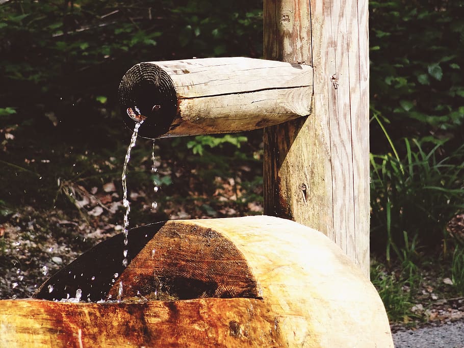 fountain, water, nature, focus on foreground, wood - material HD wallpaper