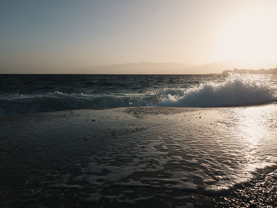 sea, shore, beach, waves, stones, water, sunset, isle, foam HD wallpaper