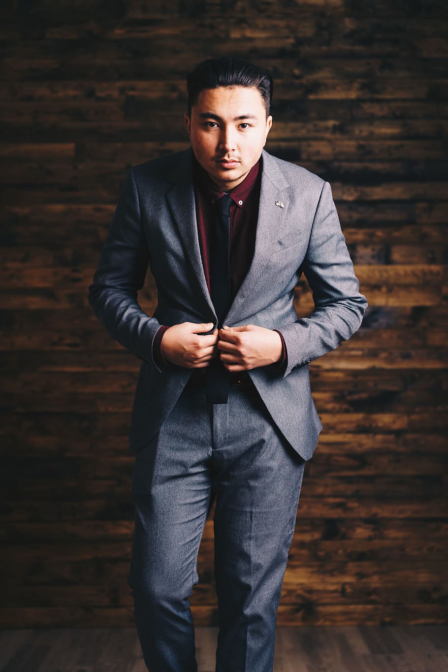 man wearing suit, one person, front view, looking at camera, young adult HD wallpaper