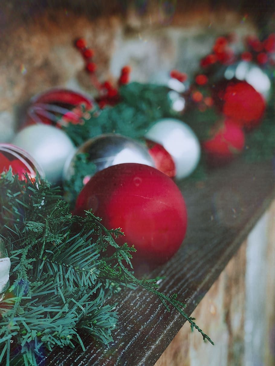 red, white, and silver baubles, holiday, decoration, christmas HD wallpaper
