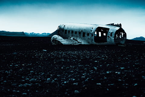 crashed white aircraft, iceland, solheimasandur plane wreck, outdoor HD wallpaper