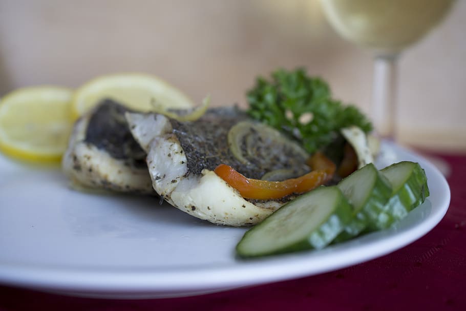 fish, dinner, cucumber, lemon, wine, plate, restaurant, meal HD wallpaper