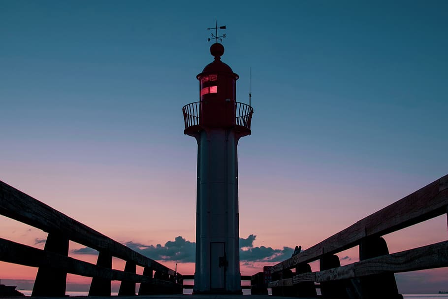 lighthouse at night time, evening, sunset, gradient, building HD wallpaper