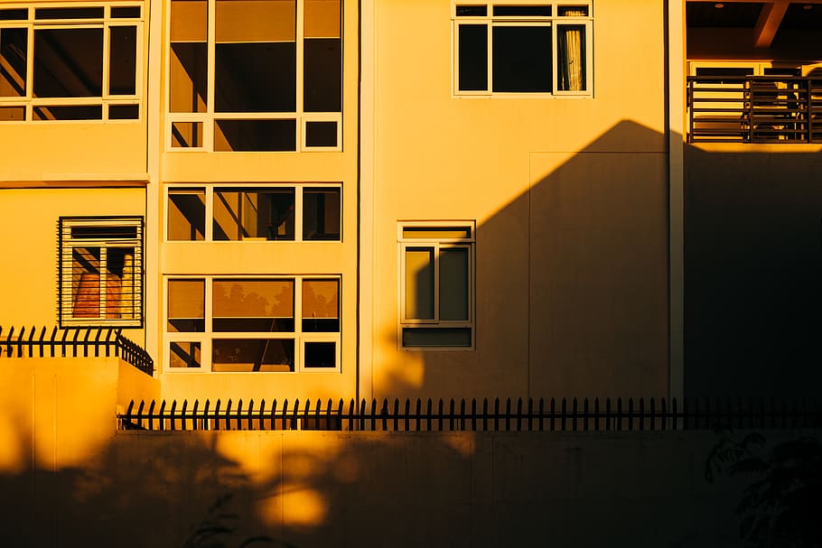 home decor, window, building, art, urban, city, apartment building HD wallpaper