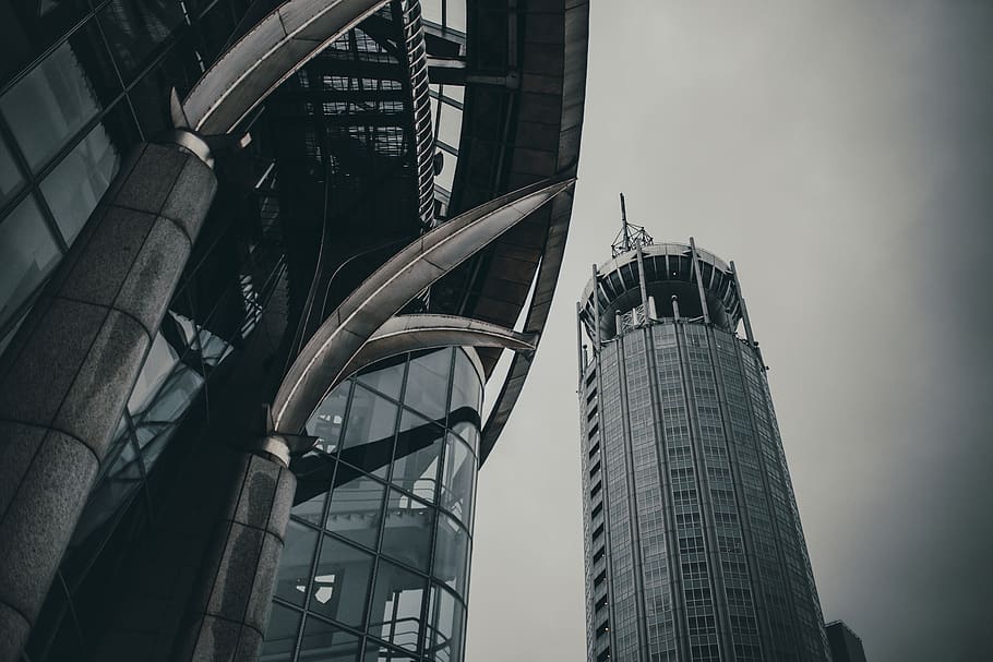 grey rounded building under grey sky, urban, town, skyscraper HD wallpaper