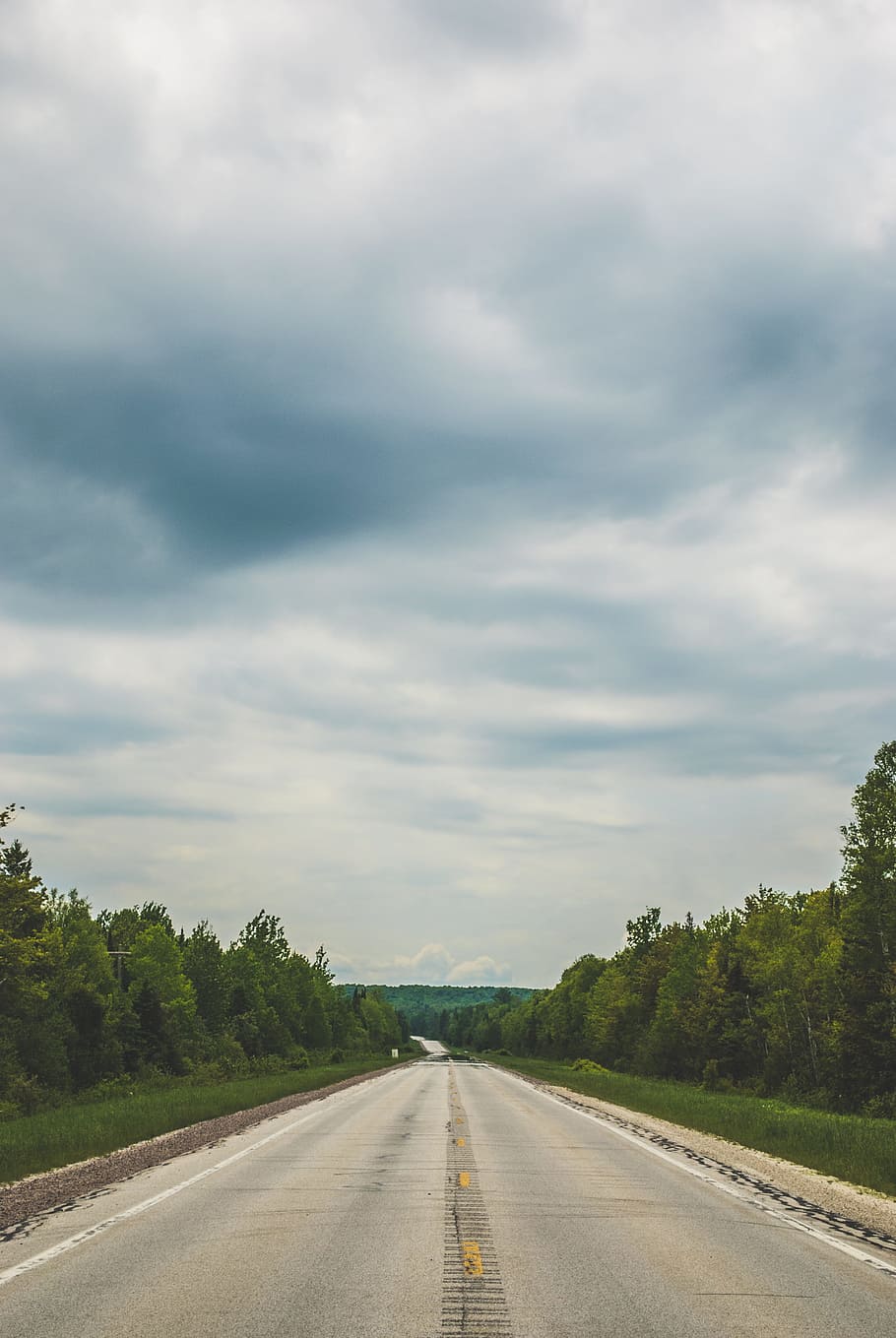 Empty Blacktop Road Under Cloudy Sky, asphalt, countryside, dramatic HD wallpaper