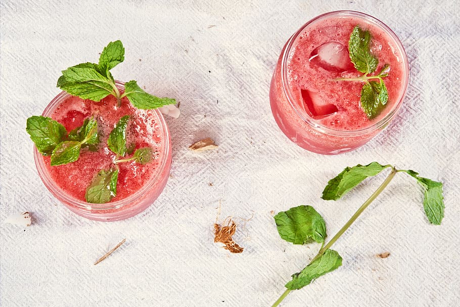 two filled clear drinking glasses, cocktail, strawberry, mint HD wallpaper
