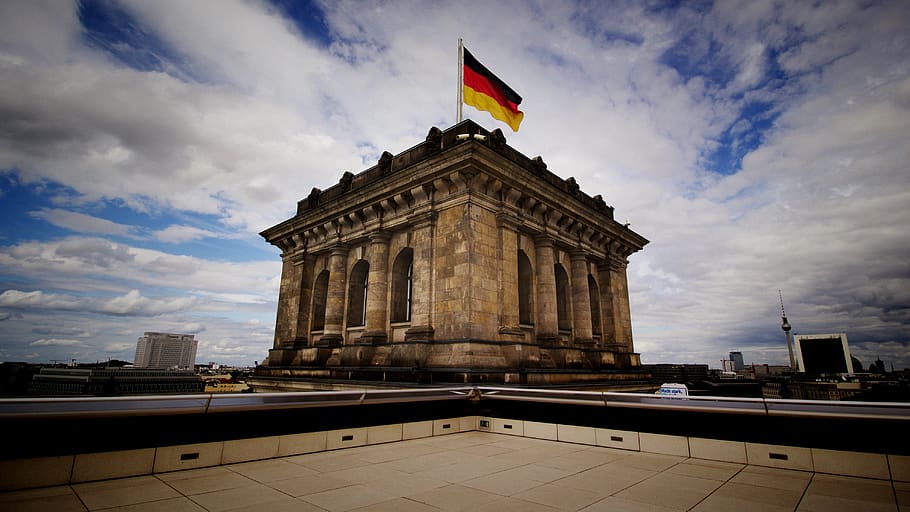 HD wallpaper: germany, bundestag, berlin, facade, flag, tvtower