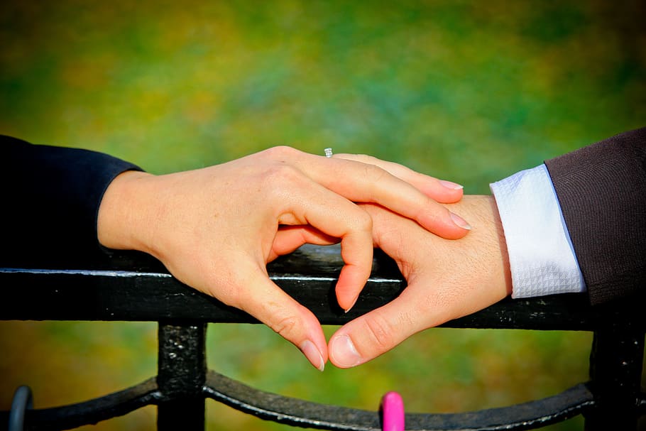 Two Person Holding Hands, adults, bench, blur, conceptual, couple HD wallpaper