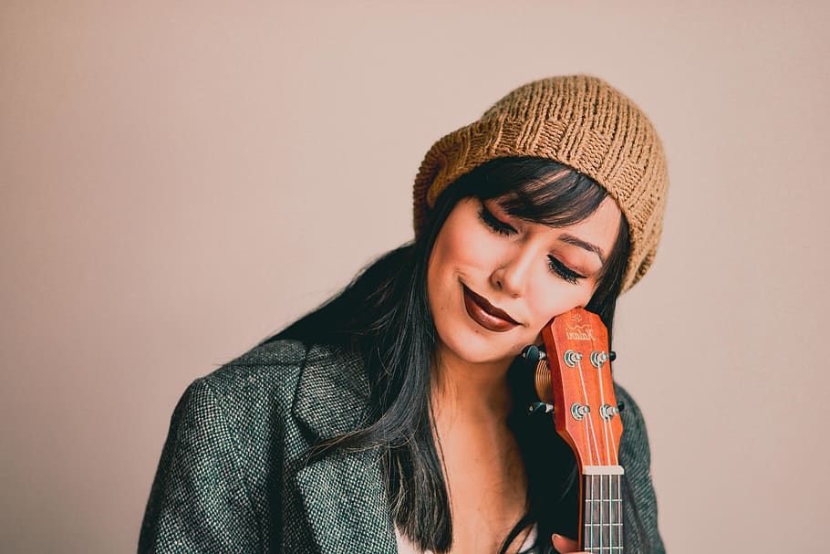 Photography of a Woman Holding Ukelele, attractive, bangs, beanie HD wallpaper