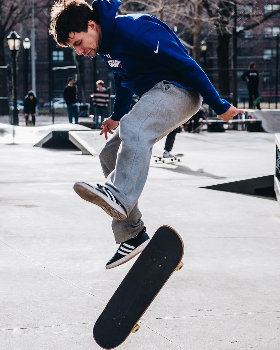 man playing skateboard, one person, stunt, sport, real people HD wallpaper