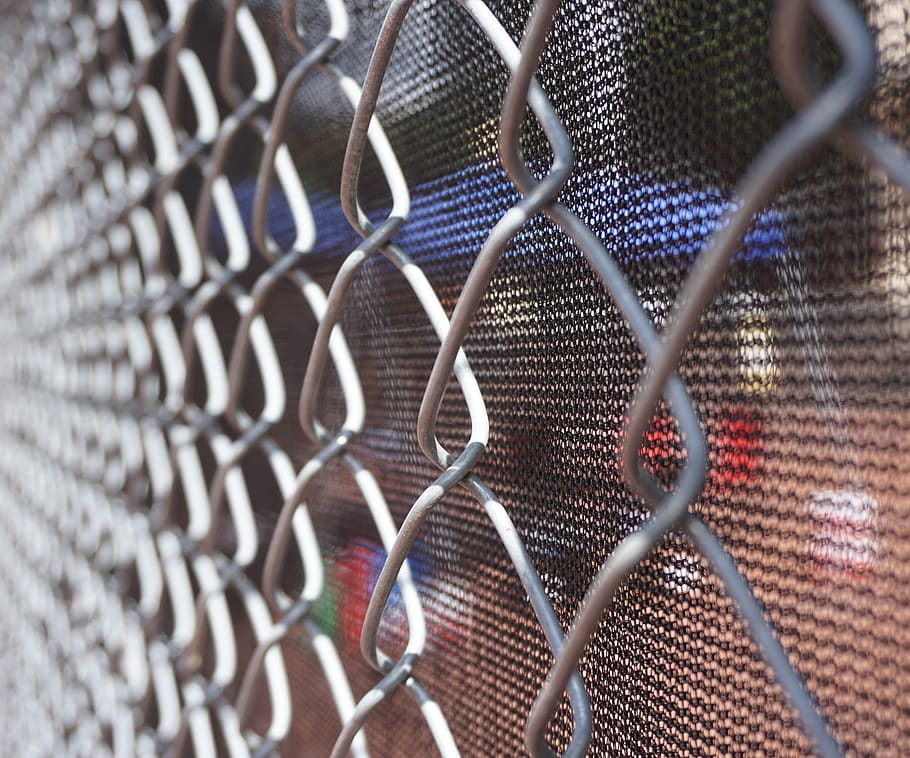 fence, chain, under construction, barrier, protection, chainlink HD wallpaper