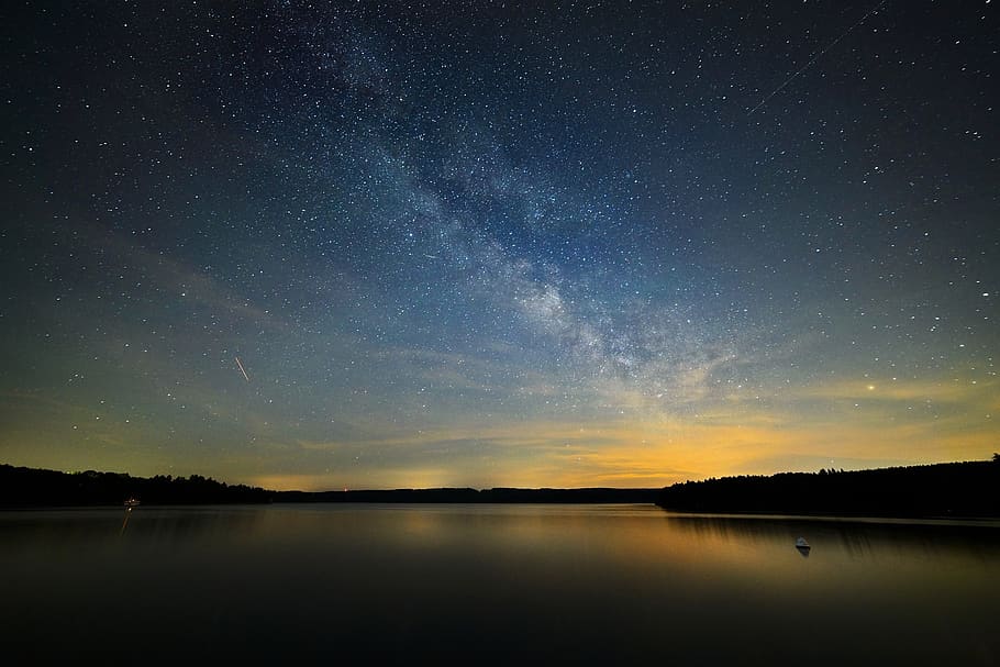 Milky Way and Body of Water Wallpaper, clouds, dark, evening HD wallpaper
