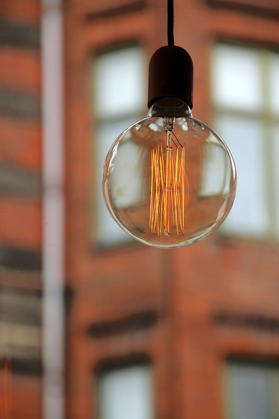 Turned-off Clear Hanging Lamp, architecture, blur, bright, bulbs HD wallpaper