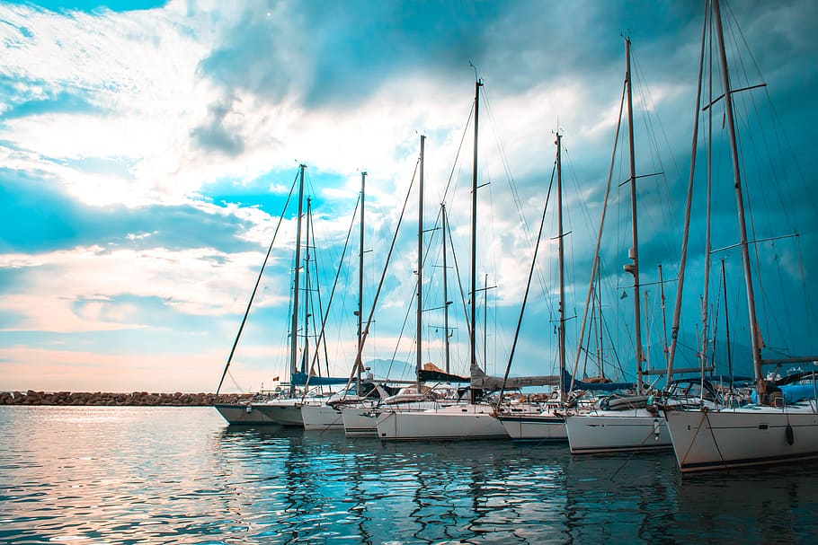 Six White Boats Under Horizons, bay, clouds, harbour, idyllic HD wallpaper