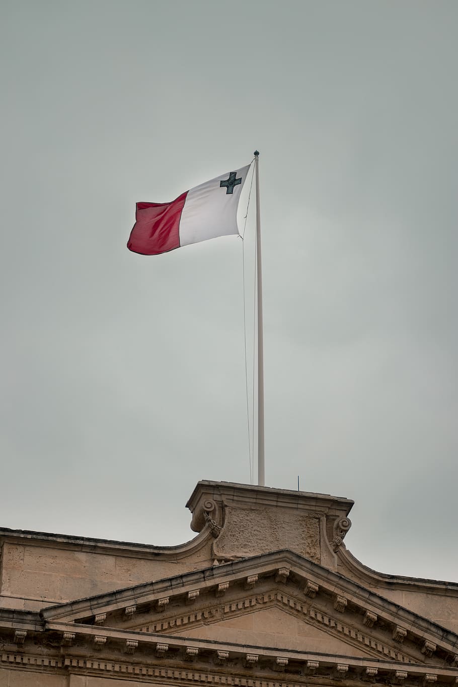white and red flag under grey clouds, patriotism, low angle view HD wallpaper