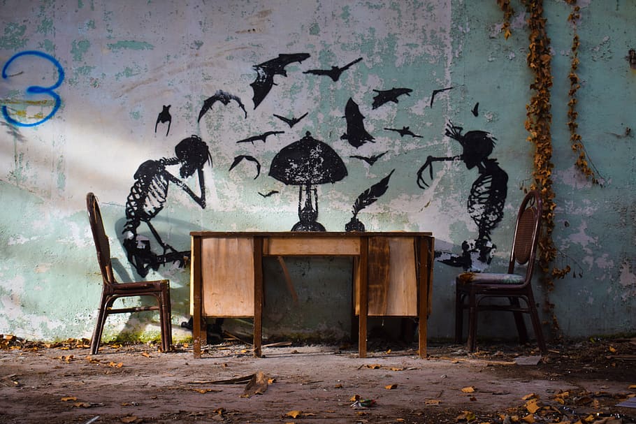 skeleton, graffiti, urbex, leave, vintage, room, art and craft HD wallpaper