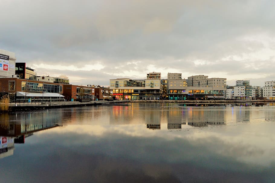 sweden, jönköping, city, winter, lake, water, building, cloudy HD wallpaper