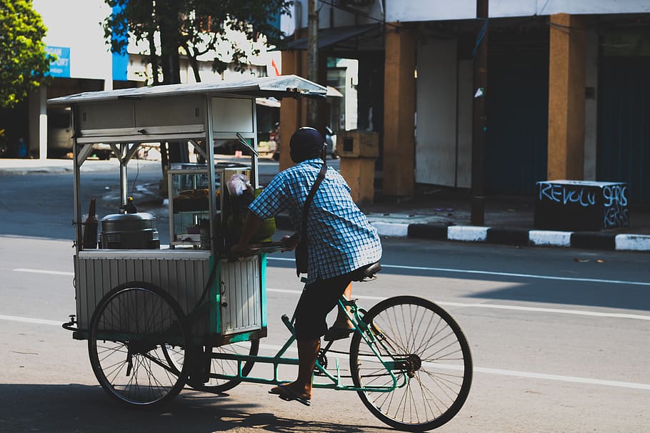 White Food Cart, architecture, bicycle, buildings, commerce, daylight HD wallpaper
