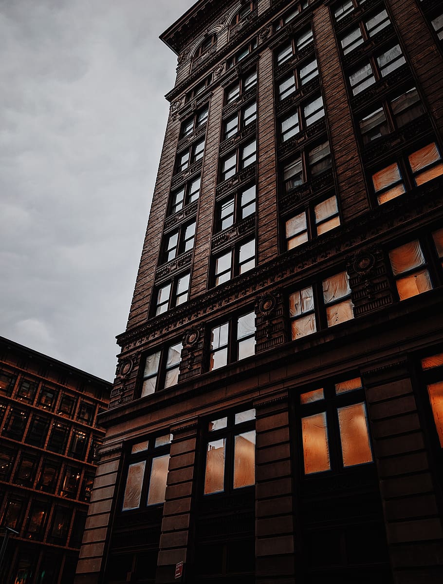 brown concrete building, low angle view, architecture, built structure HD wallpaper