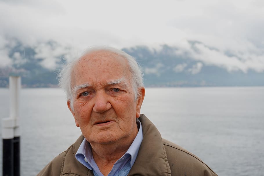 italy, bellagio, portrait, looking at camera, headshot, one person HD wallpaper