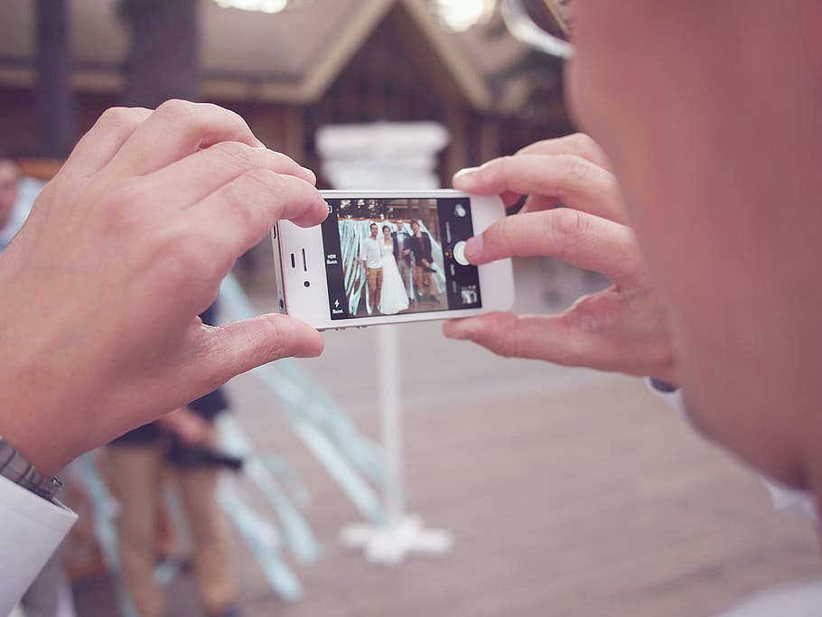 iphone, cell, mobile, picture, photographer, technology, hands HD wallpaper