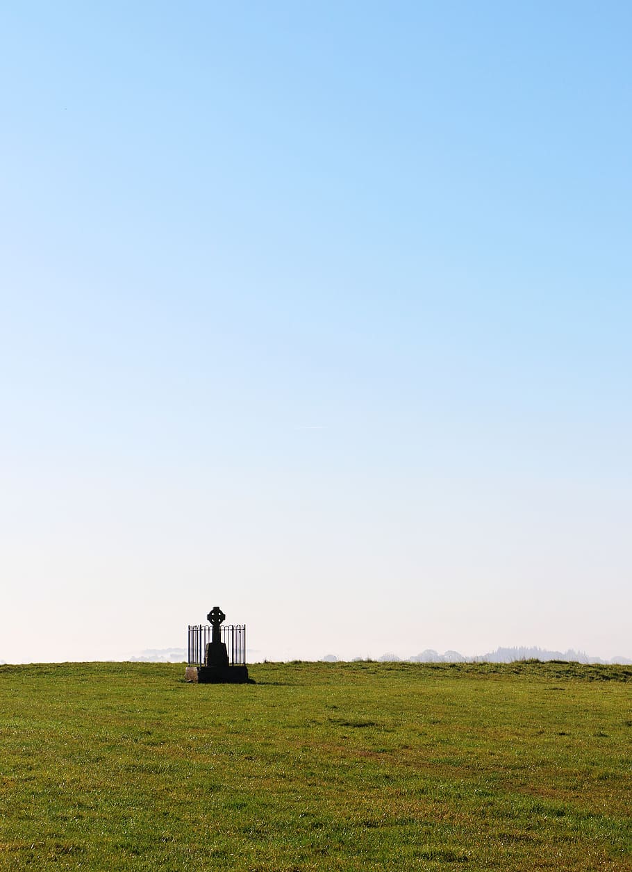 ireland, dublin, celtic, gothic, minimal, sky, grass, copy space HD wallpaper
